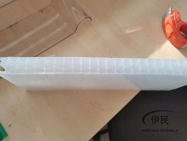 乳白插接陽光板